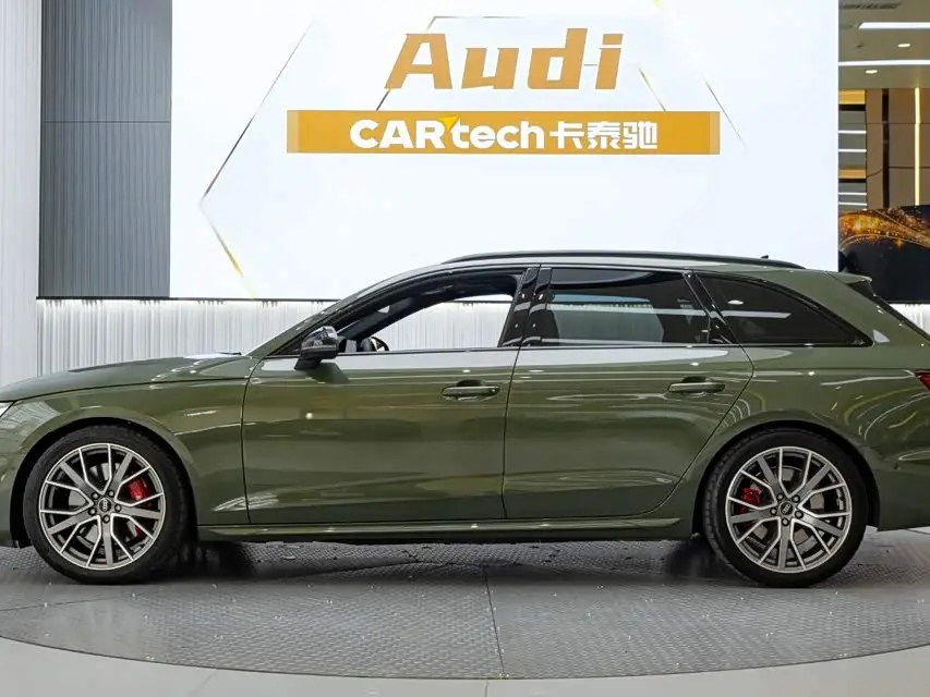 Audi S4 2023 — Photo 3/20