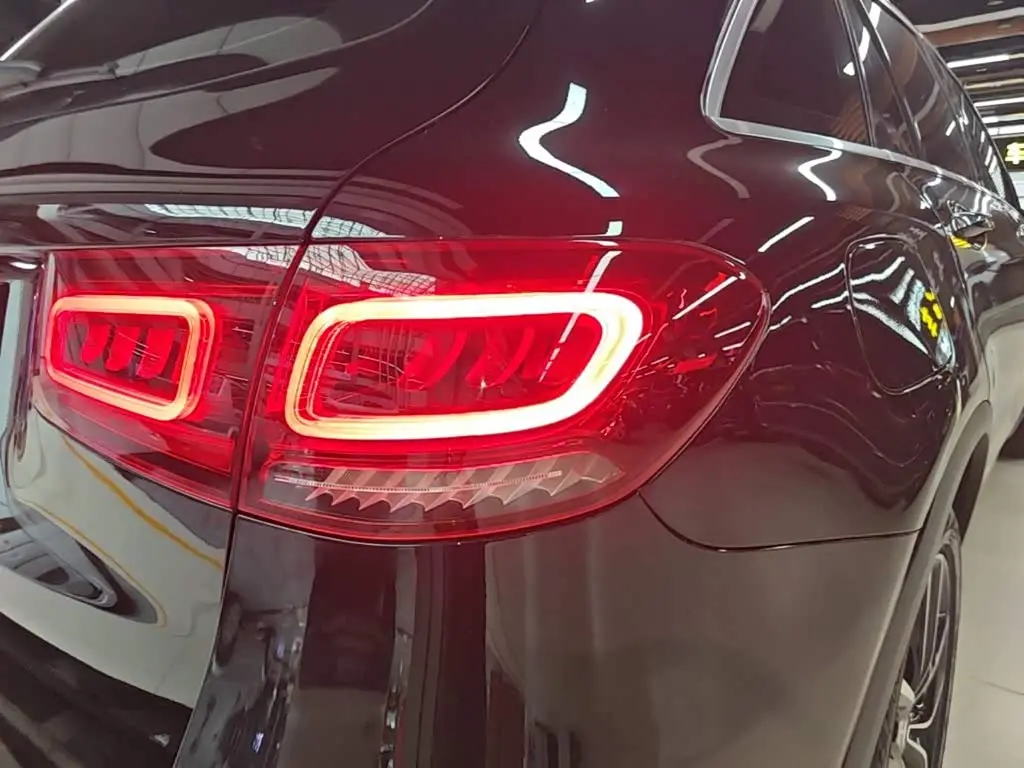 Mercedes-Benz GLC 2021 — Фото 8/20
