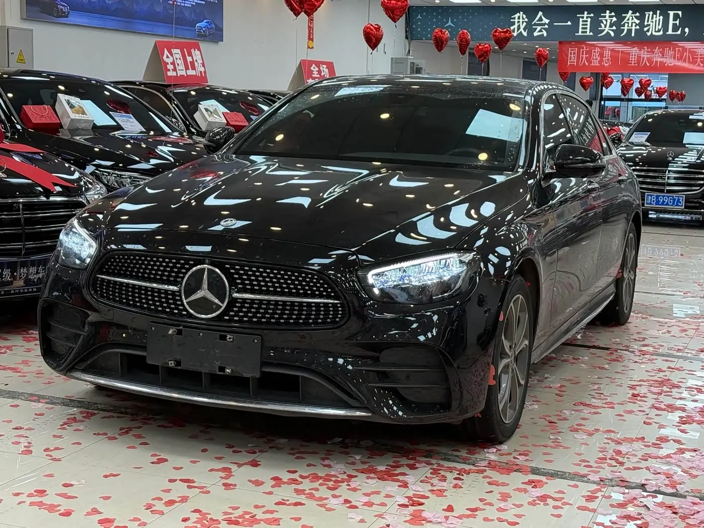 Mercedes-Benz E-Class 2023 — Photo 2/20
