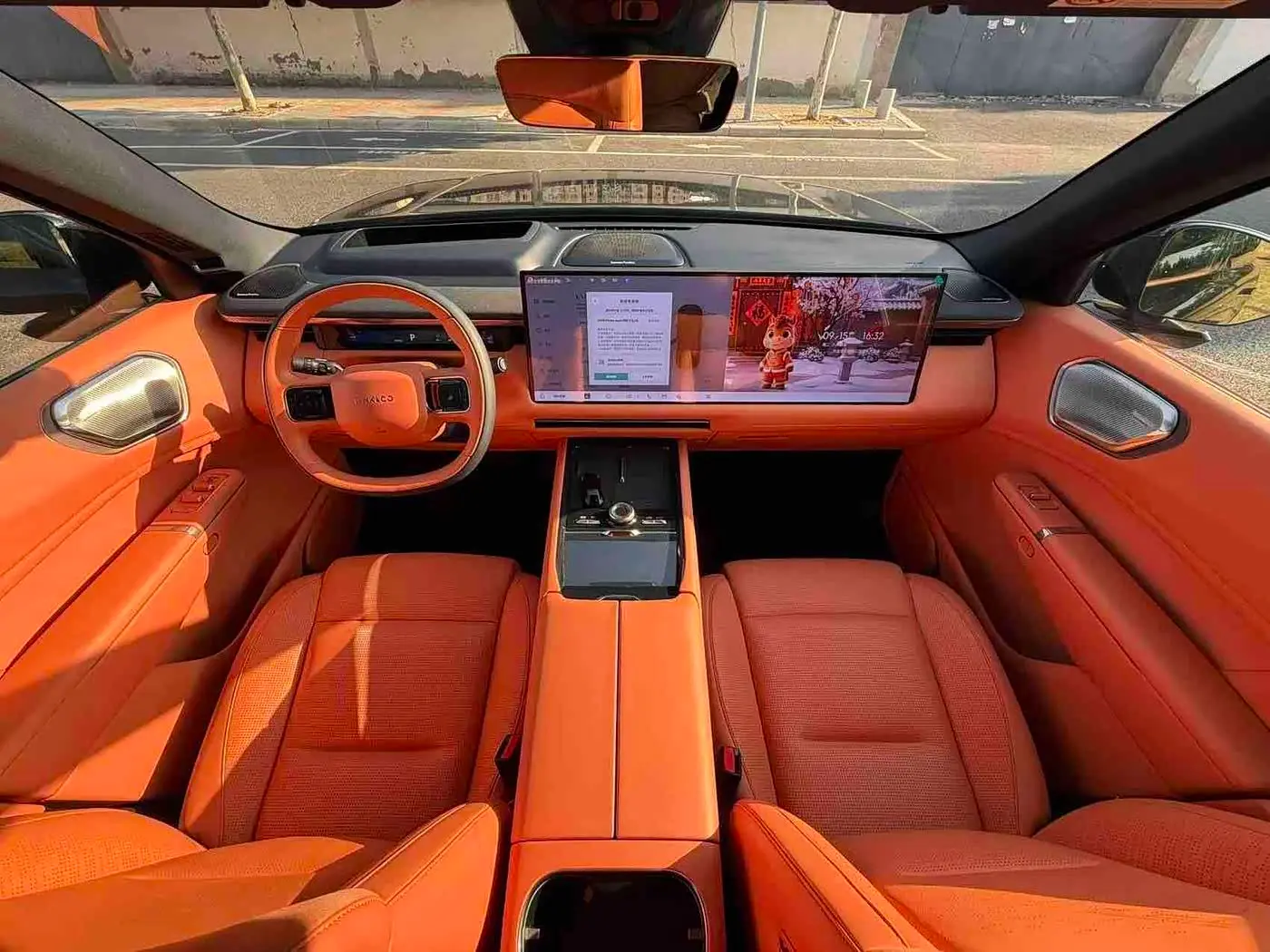 Lynk & Co 900 2025 — Şəkil 10/11