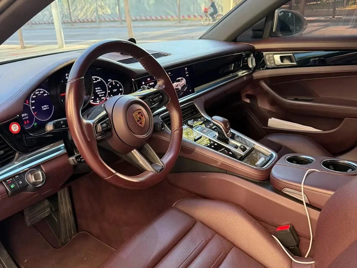 Porsche Panamera 2022 — Photo 3/5