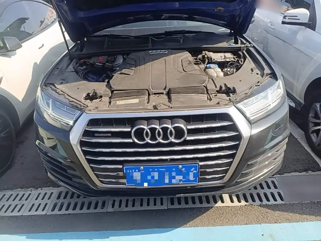 Audi Q7 2016 — Фото 20/20