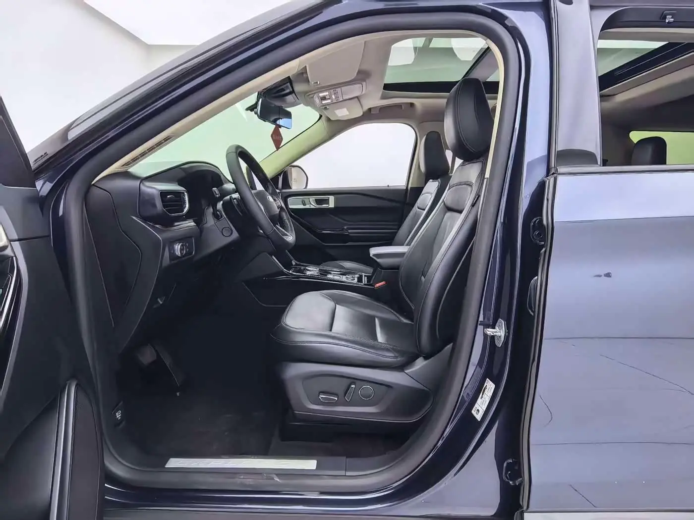 Ford Explorer 2020 — Şəkil 18/20