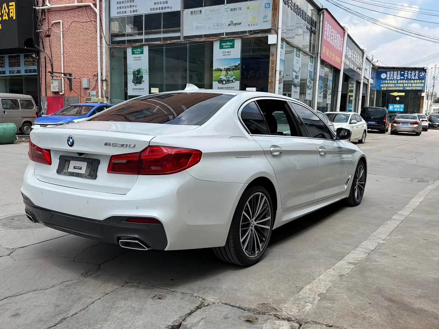BMW 5 Series 2020 — Şəkil 14/15