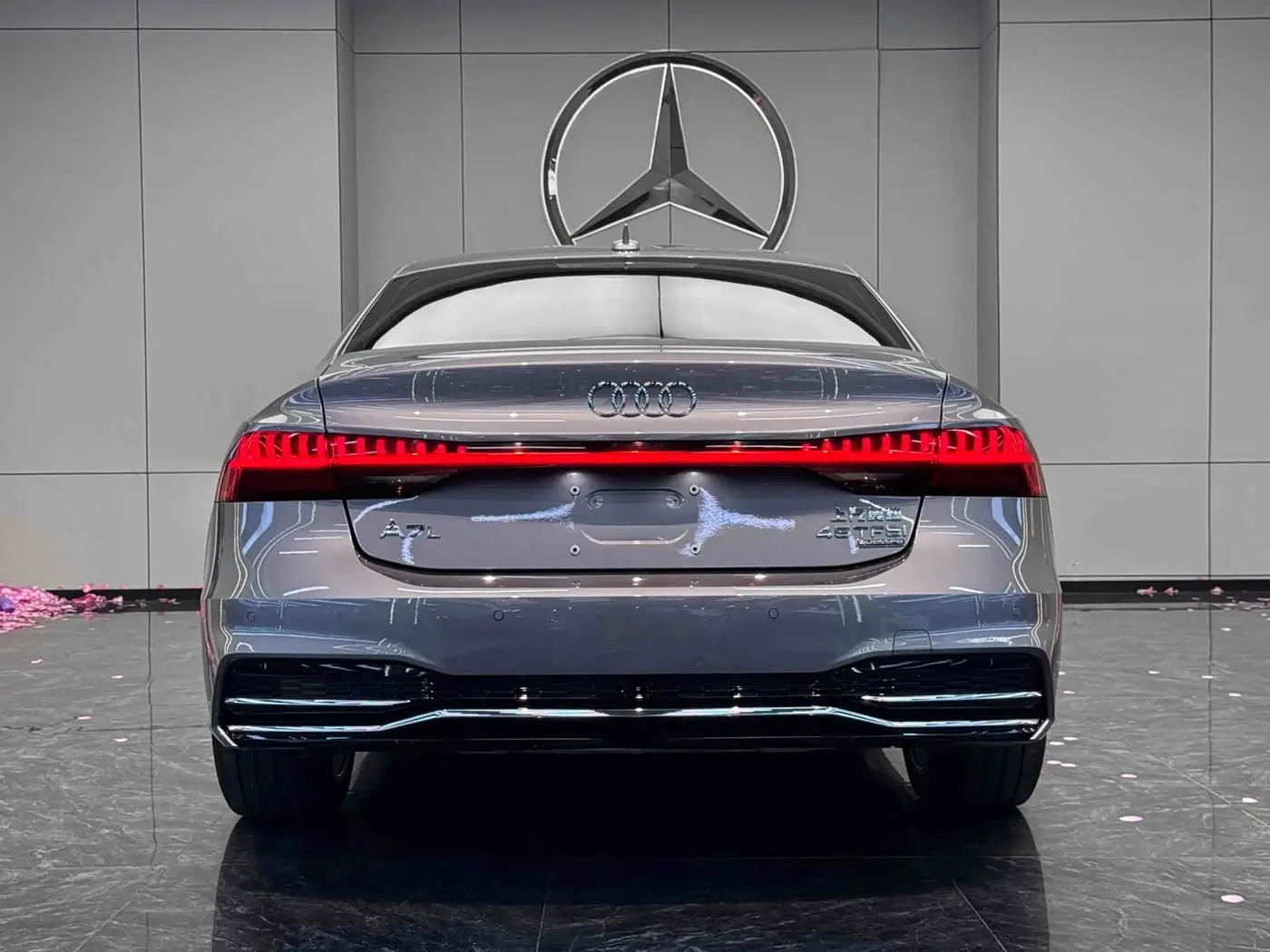 Audi A7L 2024 — Şəkil 8/9