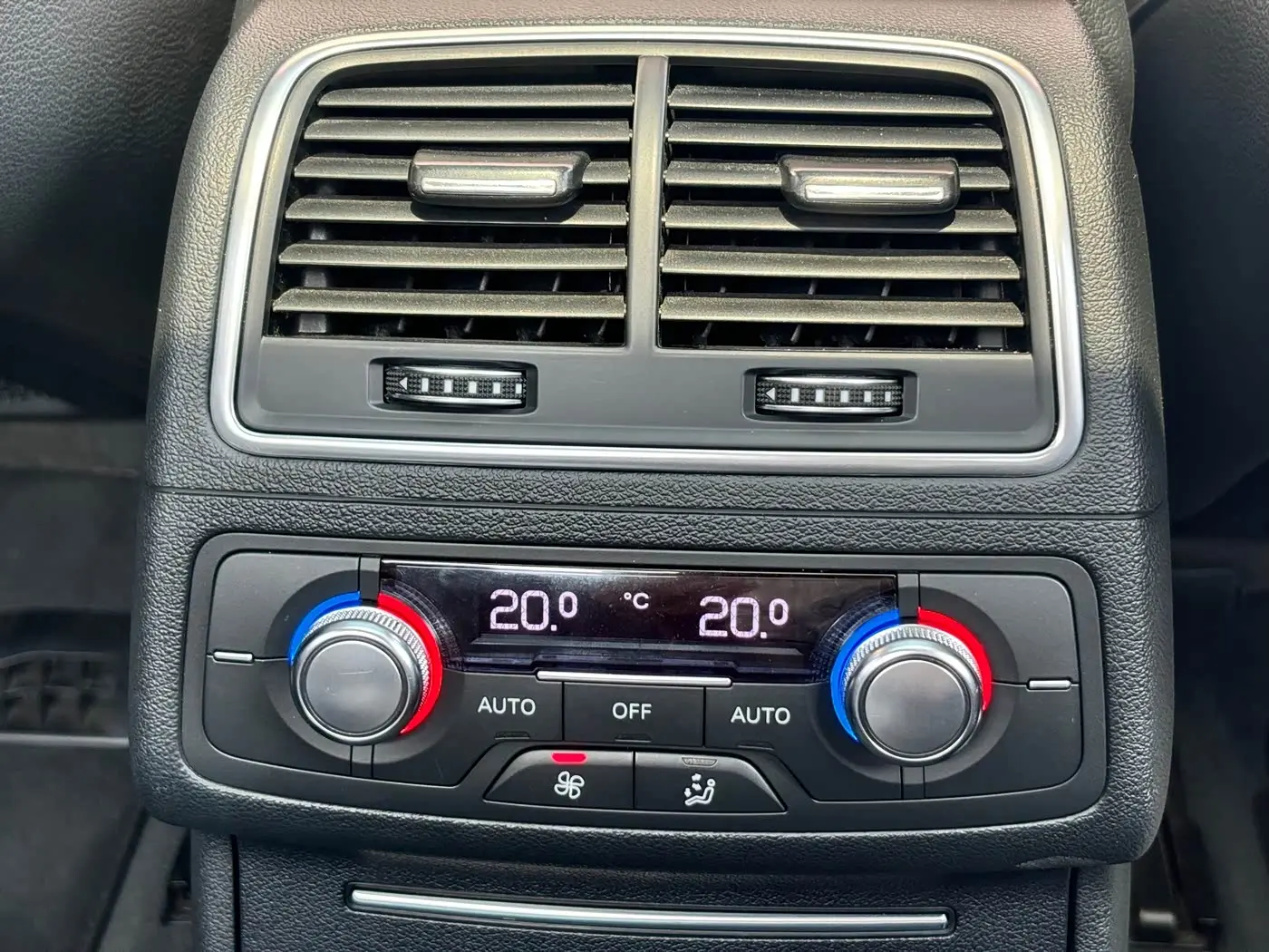 Audi A6L 2017 — Photo 18/20