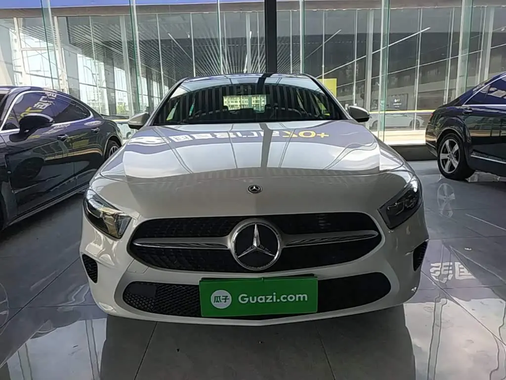 Mercedes-Benz A-Class 2020 — Фото 3/20