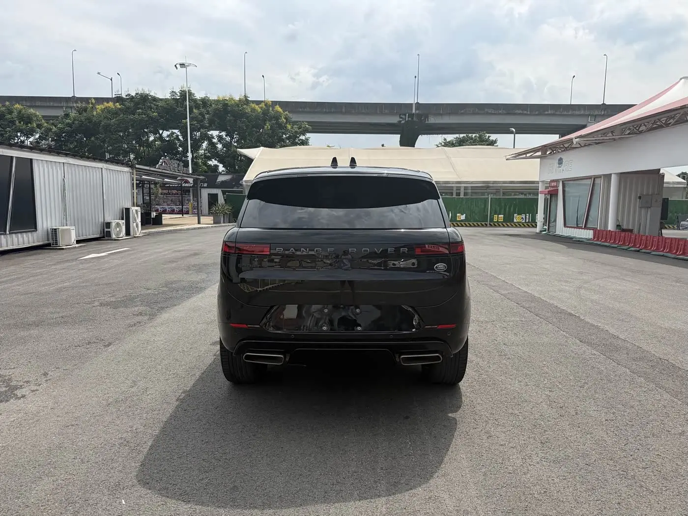 Land Rover Range Rover Sport 2023 — Фото 10/15