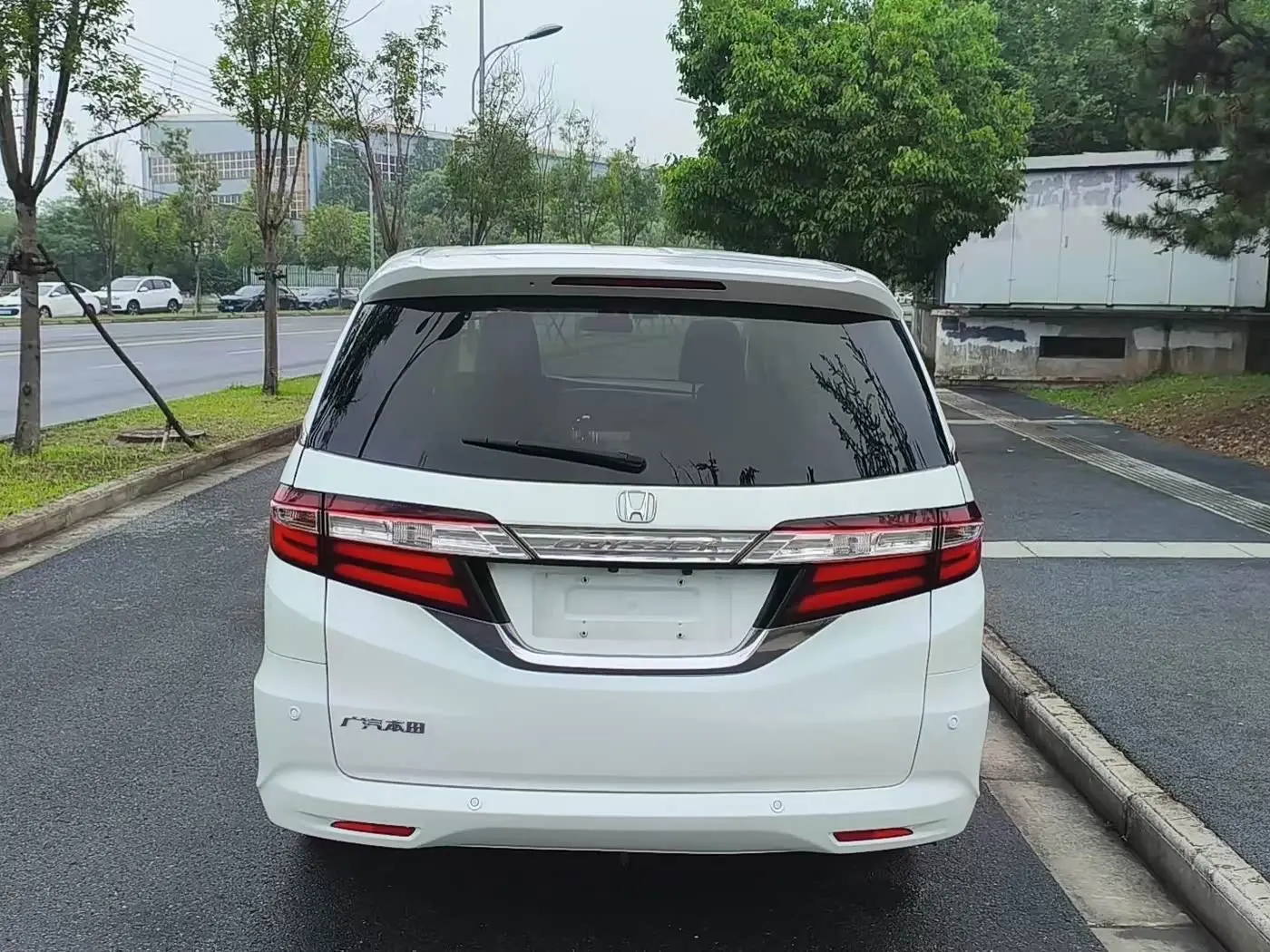 Honda Odyssey 2016 — Şəkil 11/12