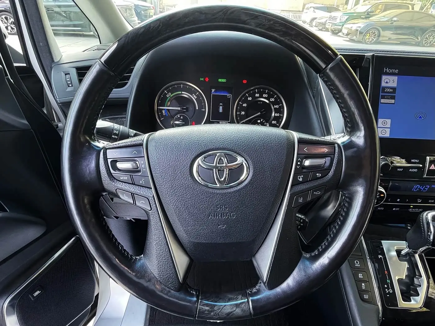Toyota Vellfire 2022 — Photo 11/20