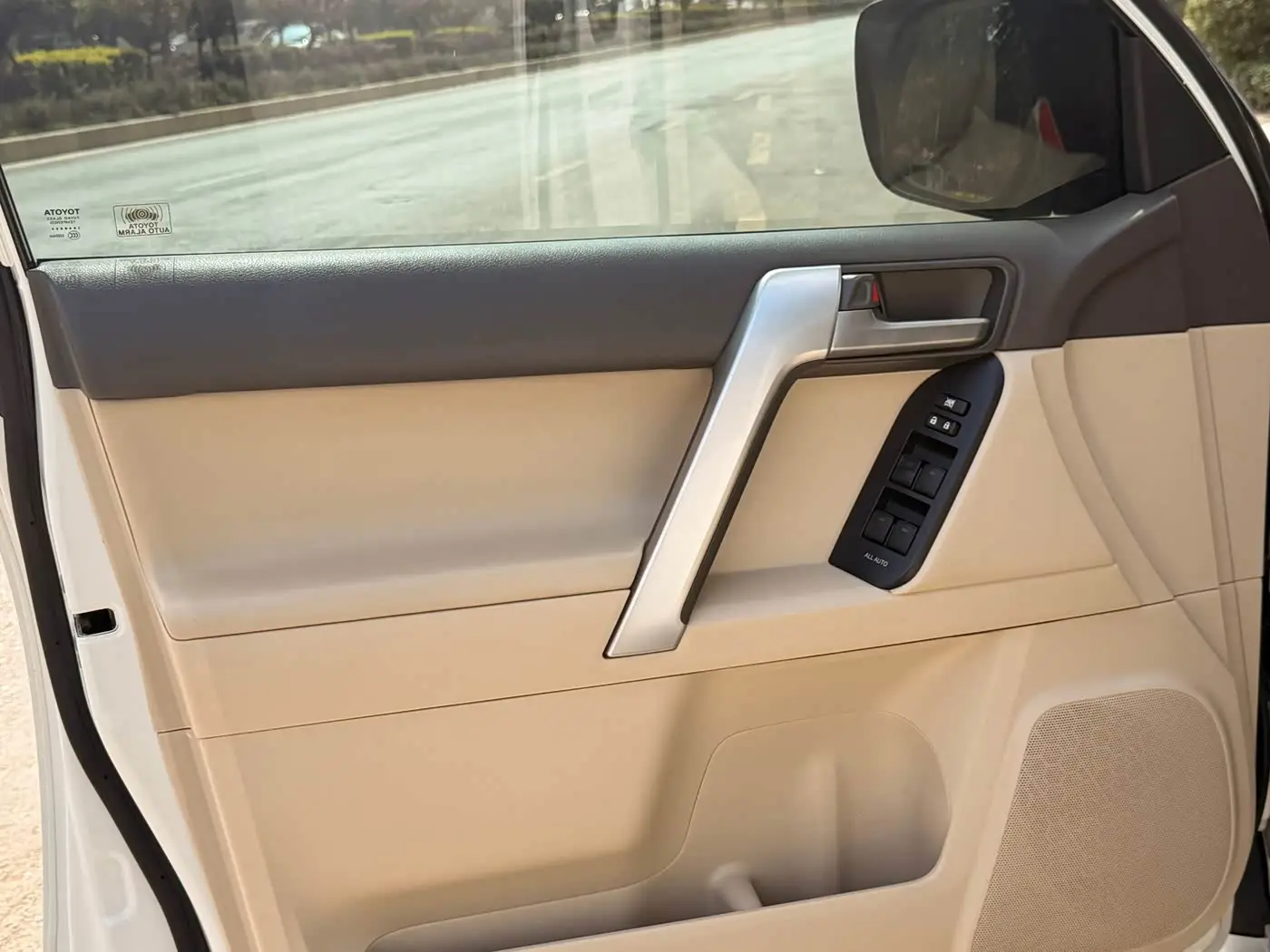 Toyota Prado 2020 — Photo 10/18