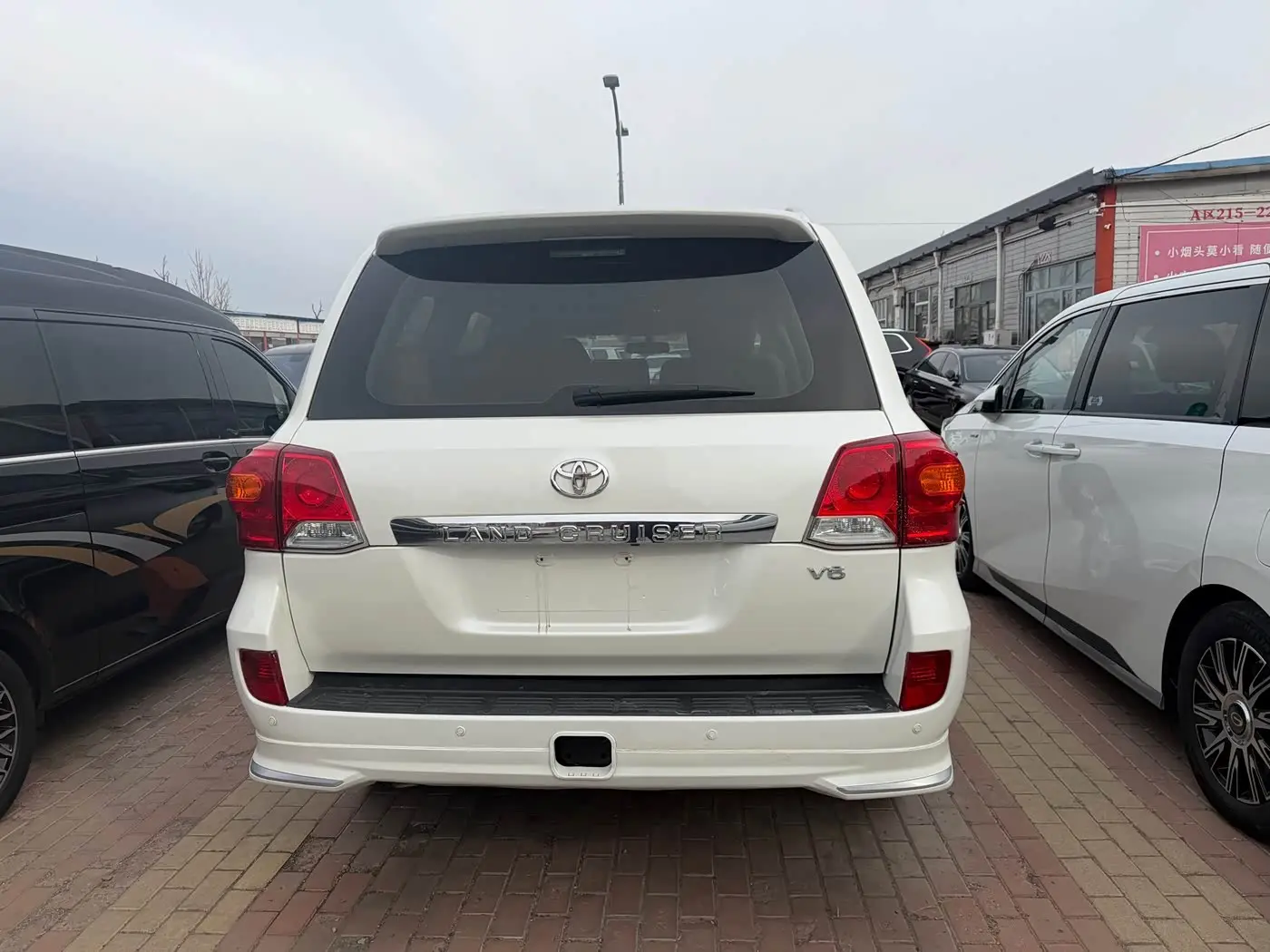 Toyota Land Cruiser 2015 — Photo 4/11