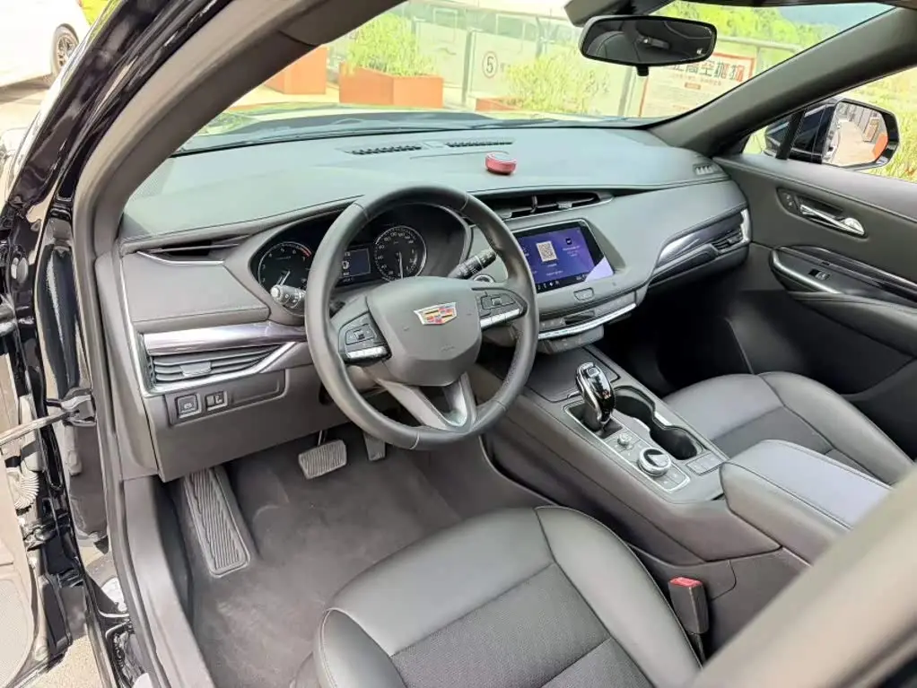 Cadillac XT4 2020 — Фото 2/20