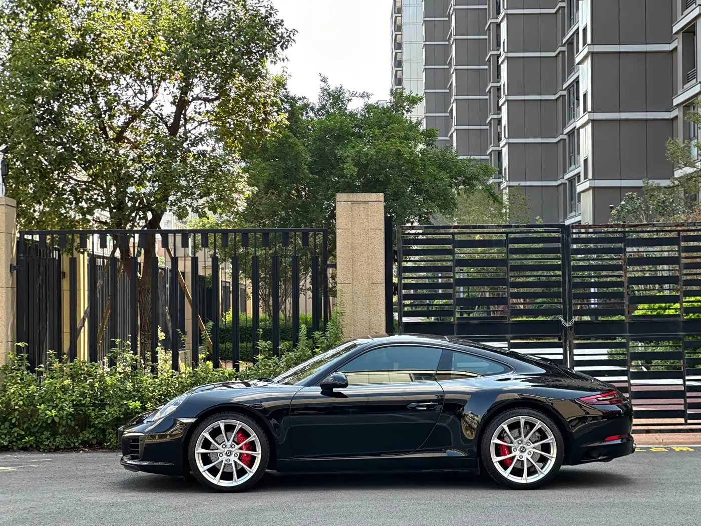 Porsche 911 2019 — Photo 7/16