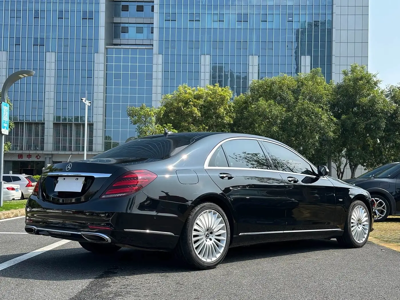 Mercedes-Benz S-Class 2020 — Photo 13/16