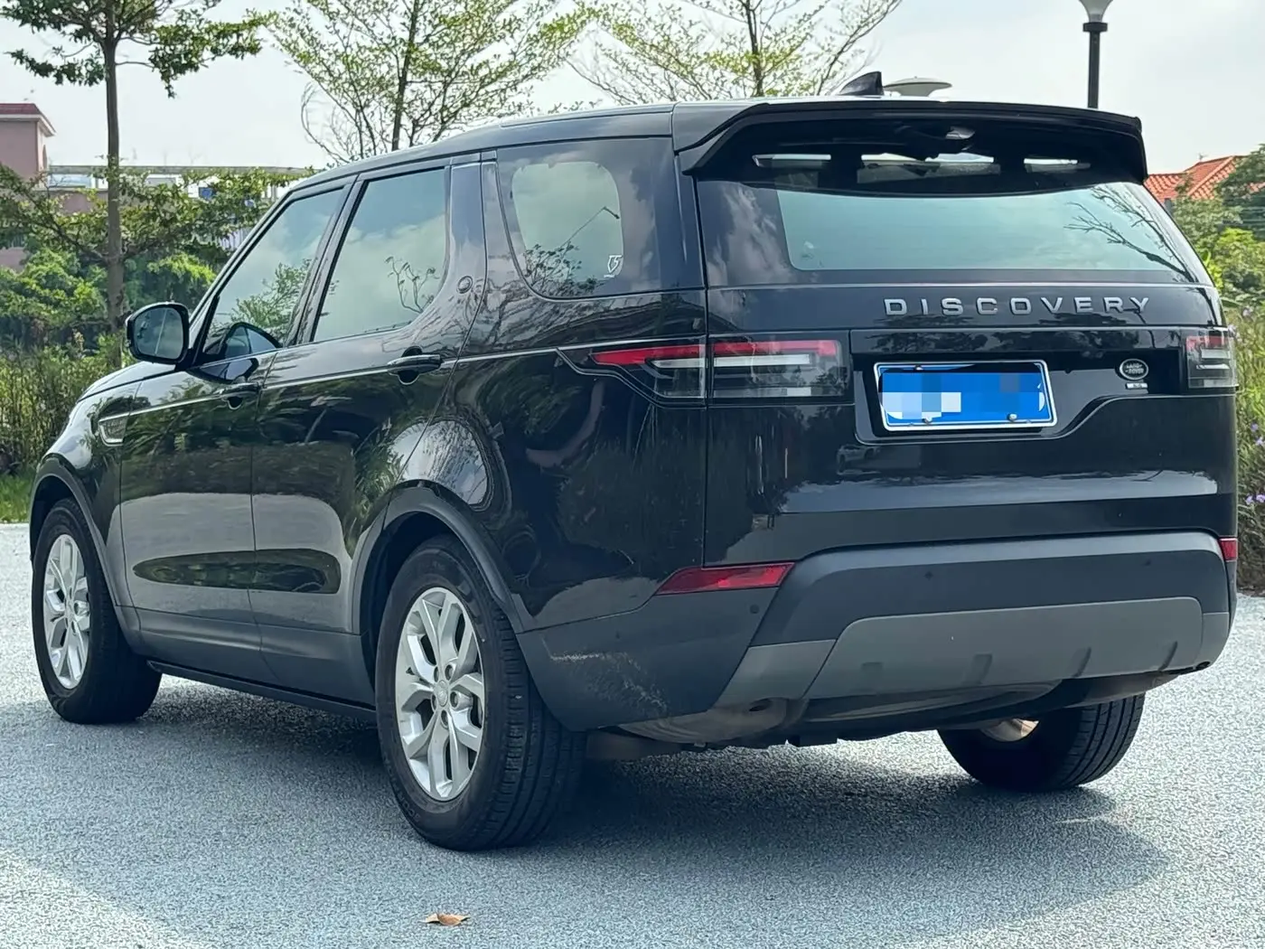 Land Rover Discovery 2020 — Фото 6/15