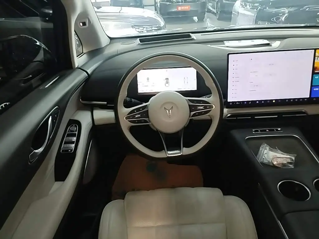 Voyah Auto Voyah Dreamer 2025 — Photo 11/20