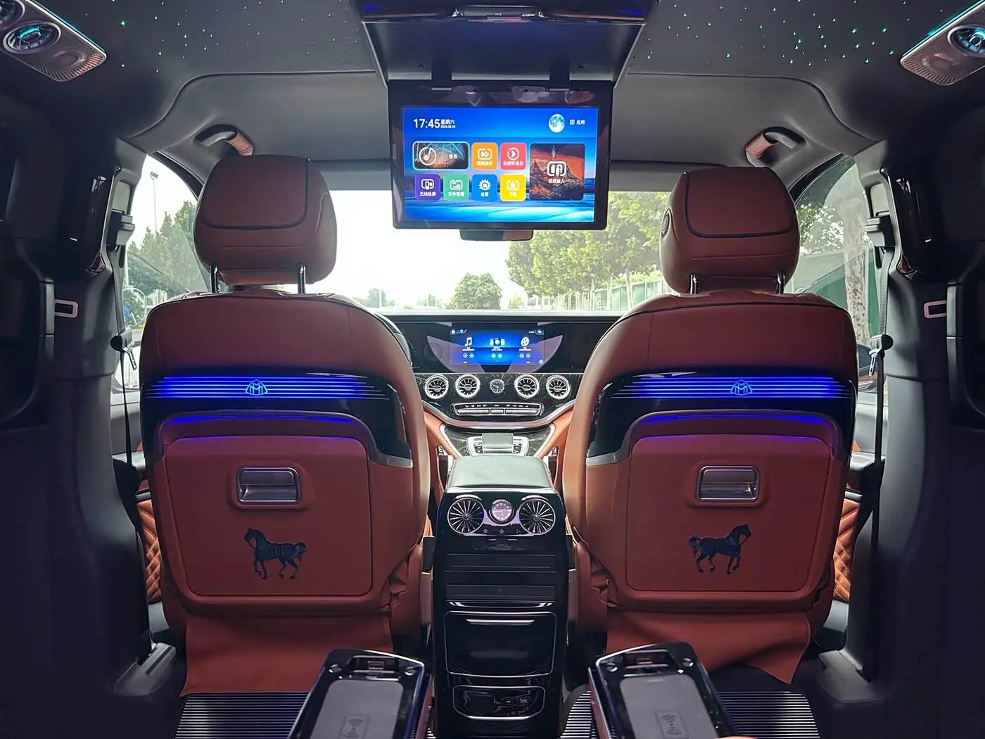 Mercedes-Benz Vito 2023 — Photo 14/20
