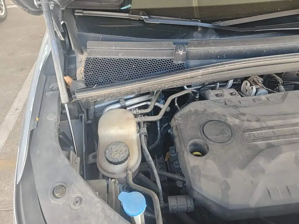 Roewe iMAX8 2023 — Фото 19/20