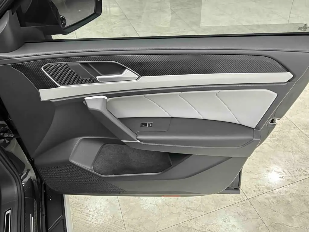 Volkswagen Tayron 2023 — Photo 12/20
