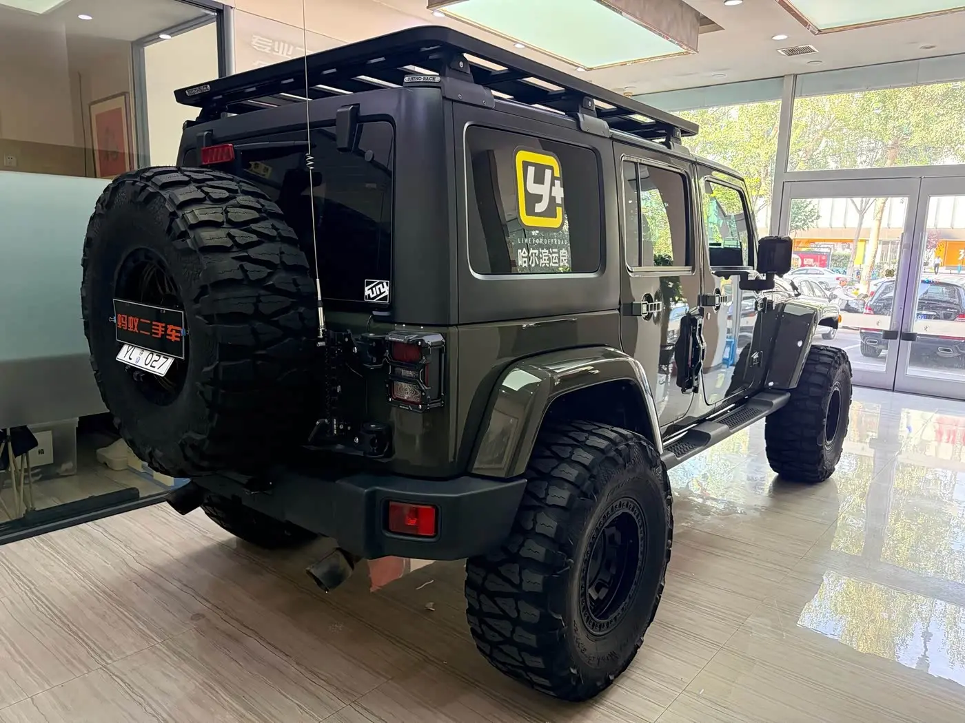 Jeep Wrangler 2016 — Фото 3/20