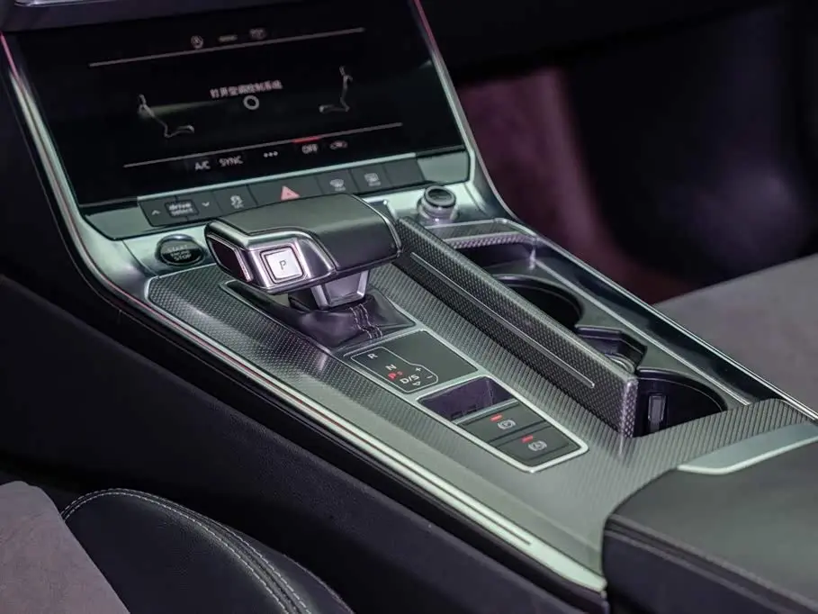 Audi A6L 2021 — Фото 14/20