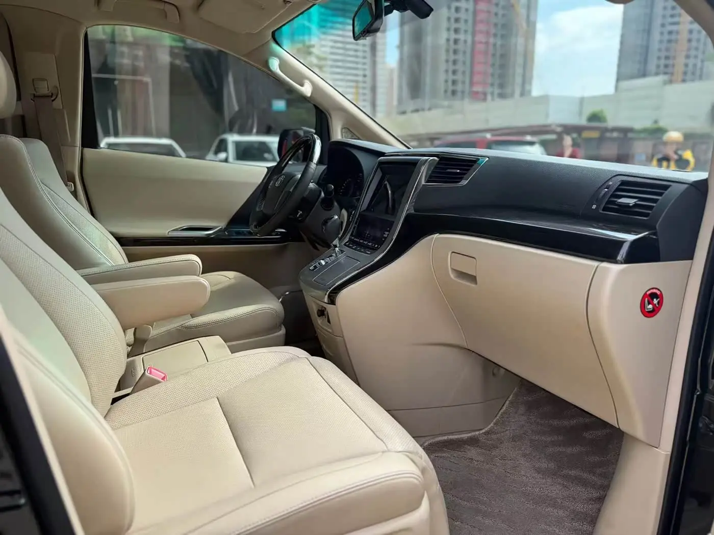 Toyota Alphard 2015 — Şəkil 6/20
