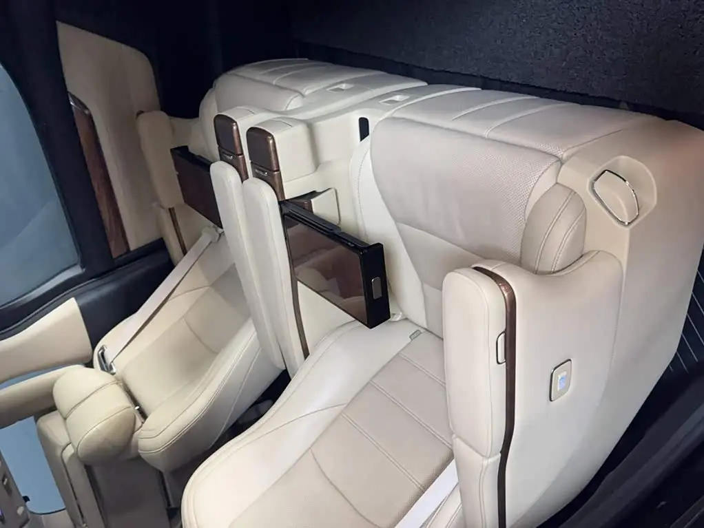 Toyota Alphard 2017 — Photo 6/20