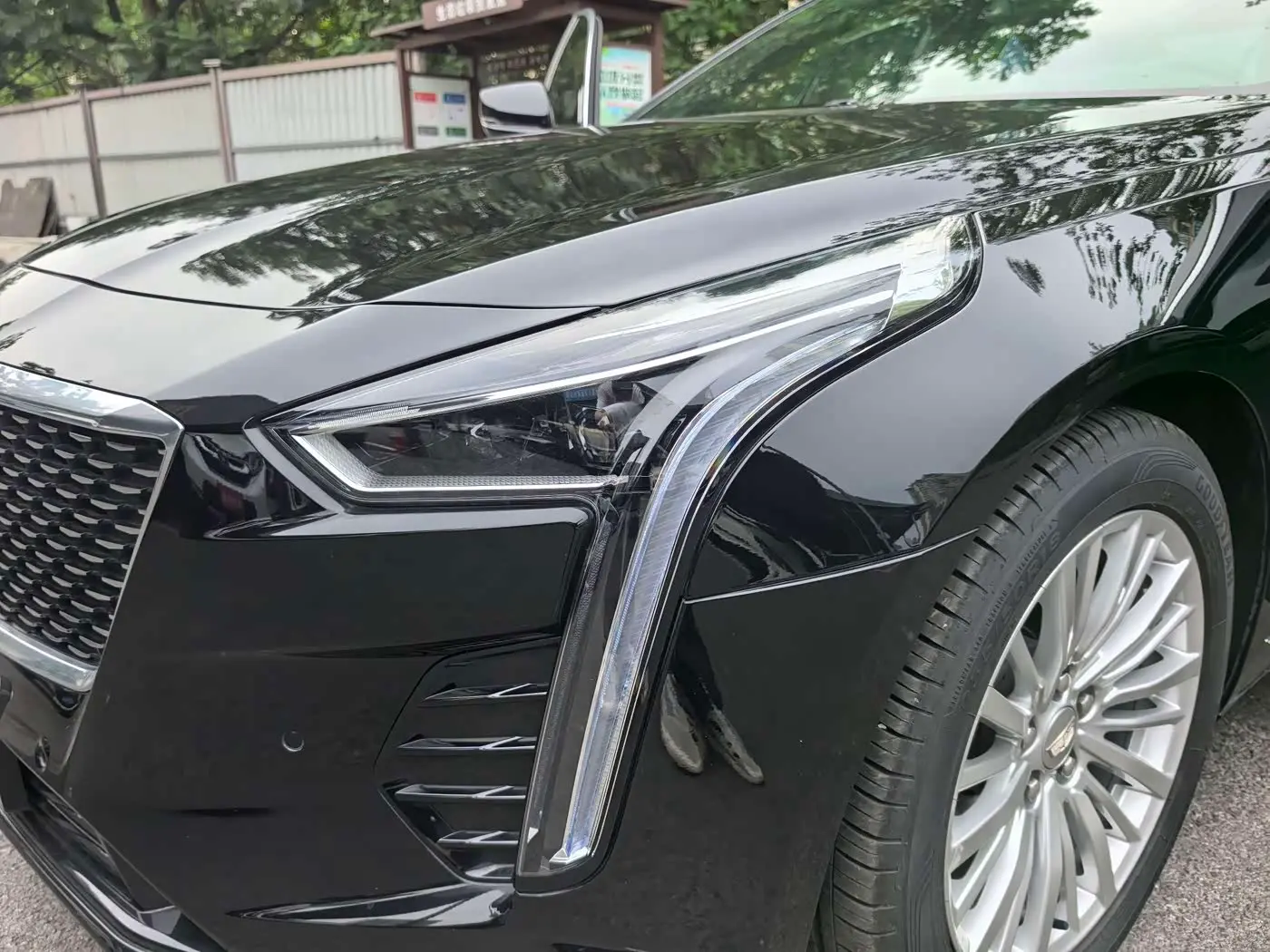 Cadillac CT6 2023 — Фото 12/20