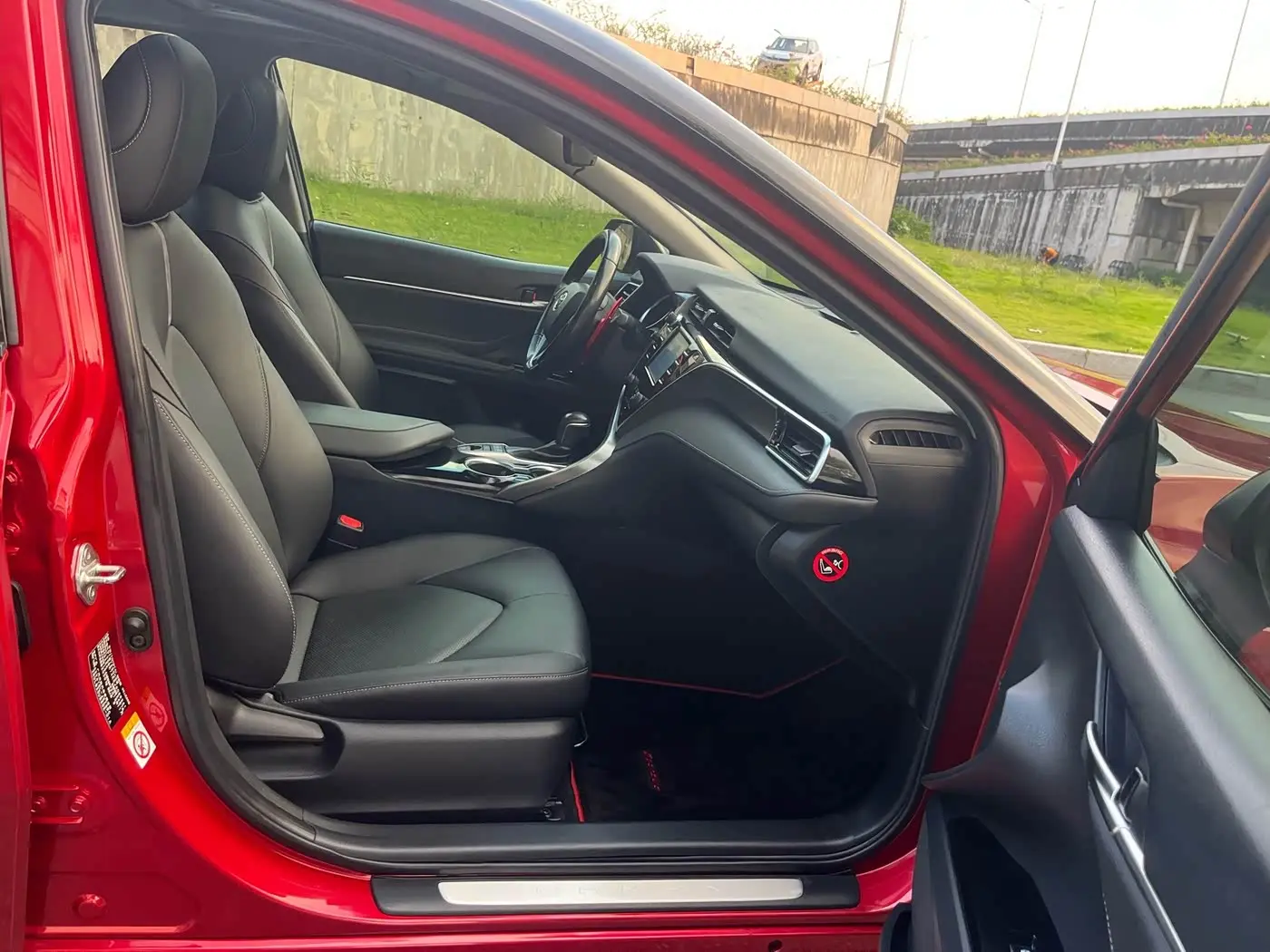 Toyota Camry 2018 — Şəkil 11/20