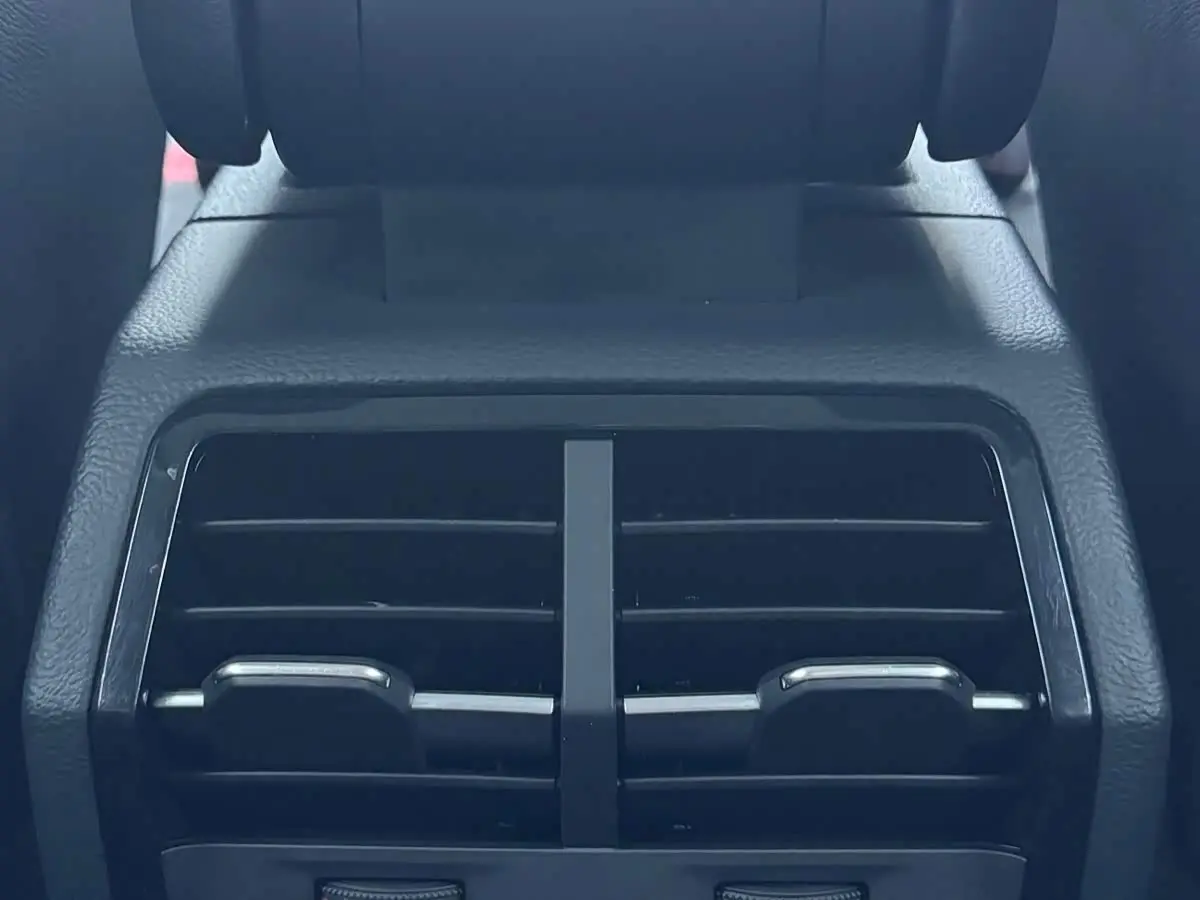 Audi Q3 2023 — Фото 13/18