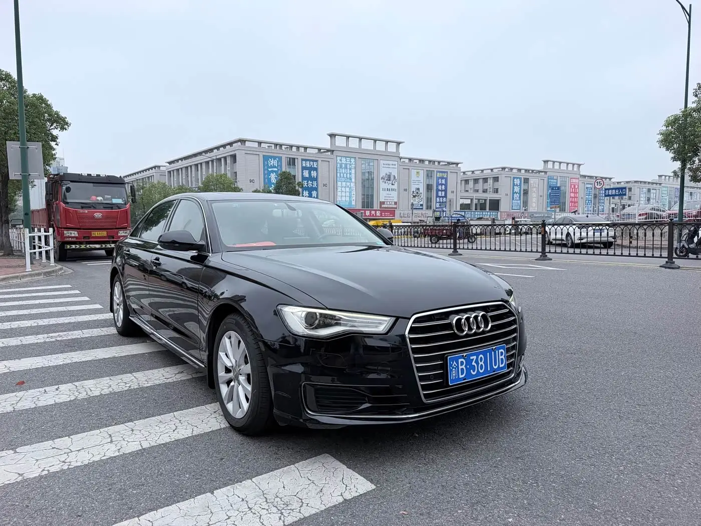 Audi A6L 2016 — Şəkil 3/9