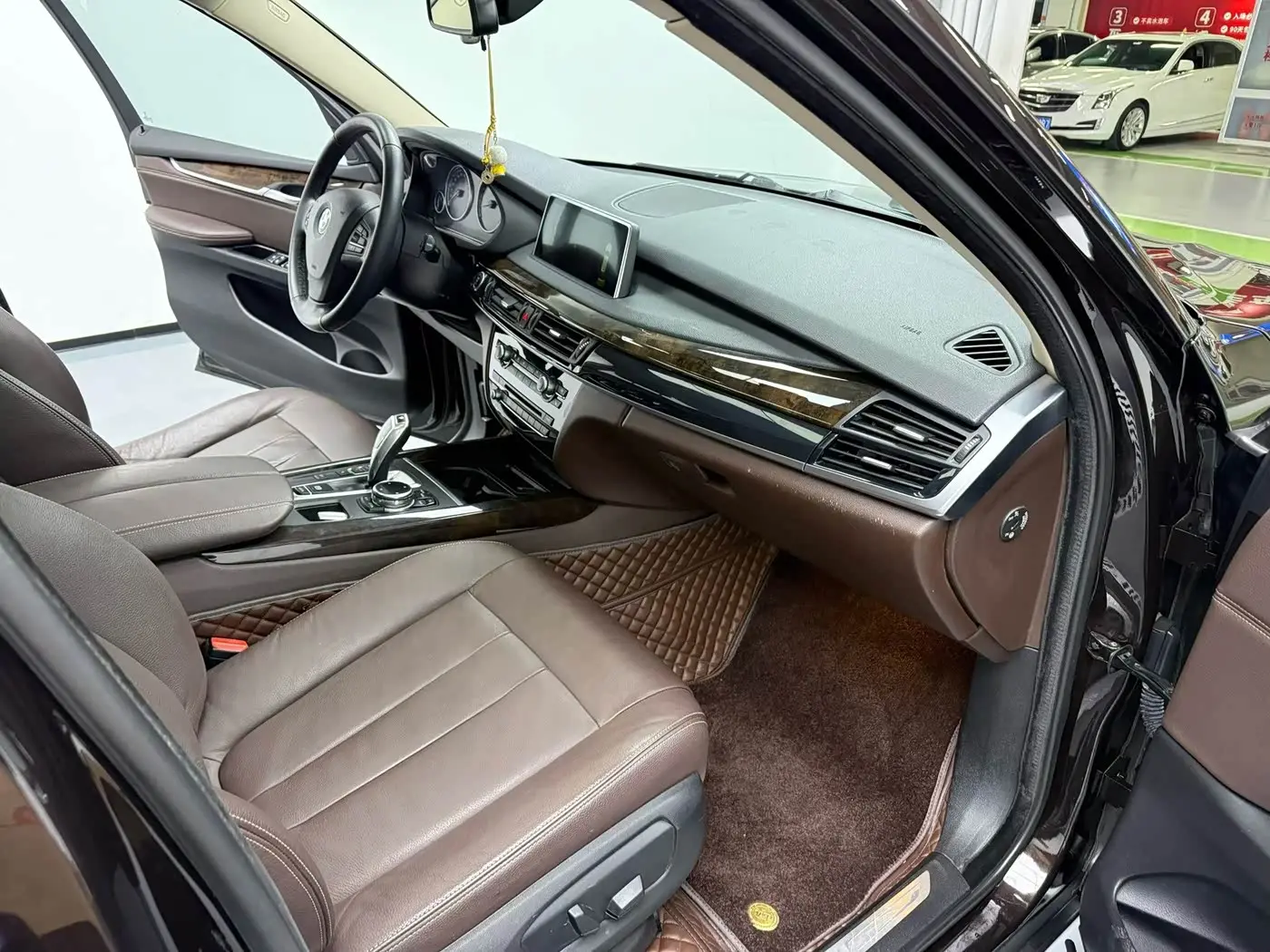 BMW X5 2015 — Photo 6/9