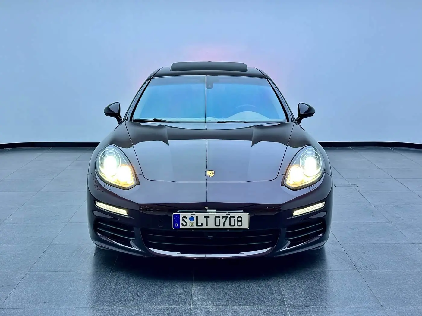 Porsche Panamera 2014 — Photo 2/18
