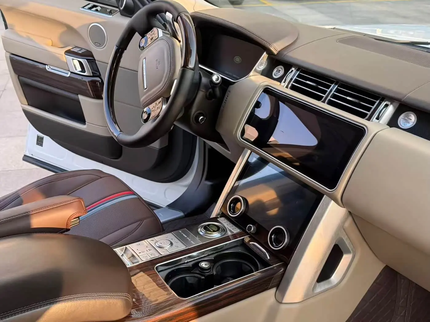 Land Rover Range Rover 2015 — Фото 3/20
