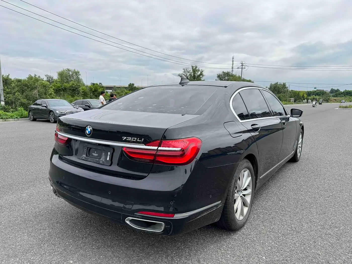 BMW 7 Series 2017 — Photo 7/9