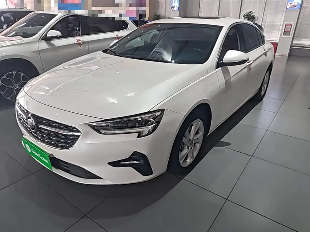 Buick Regal 2022 — Фото 1/20