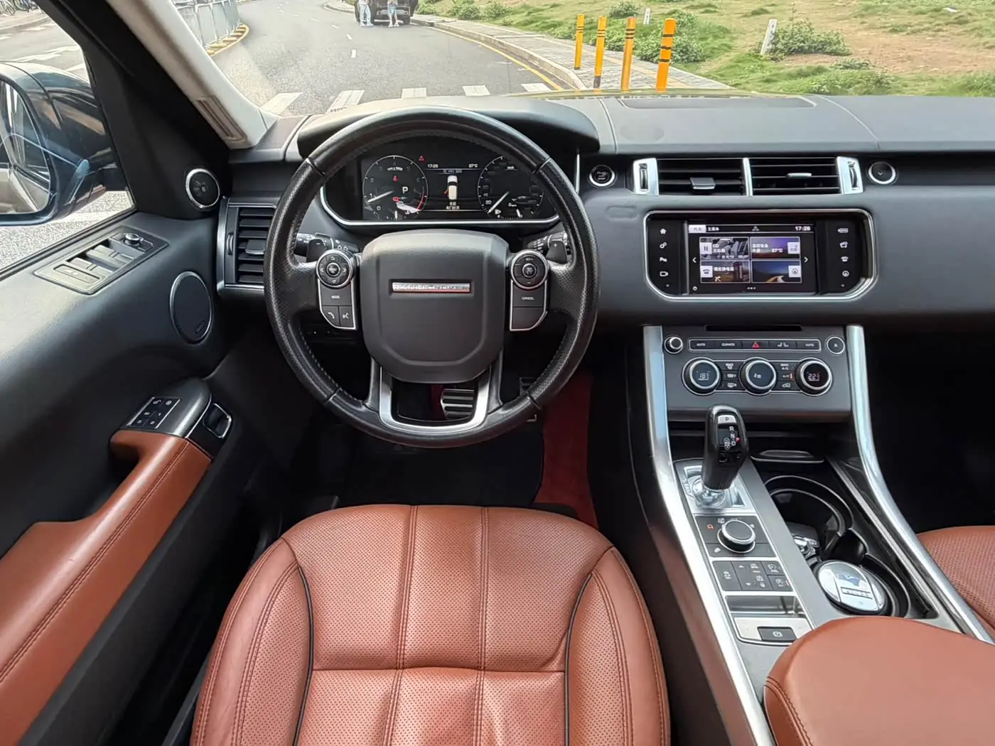 Land Rover Range Rover Sport 2016 — Şəkil 11/17
