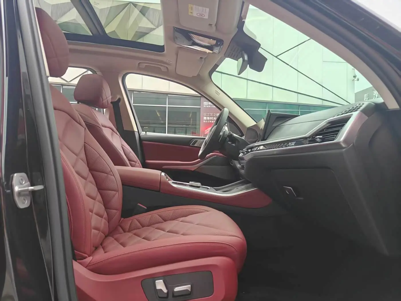 BMW X5 2024 — Photo 7/12