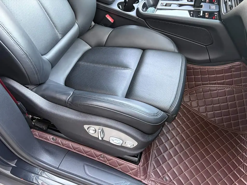 Porsche Macan 2024 — Photo 10/20