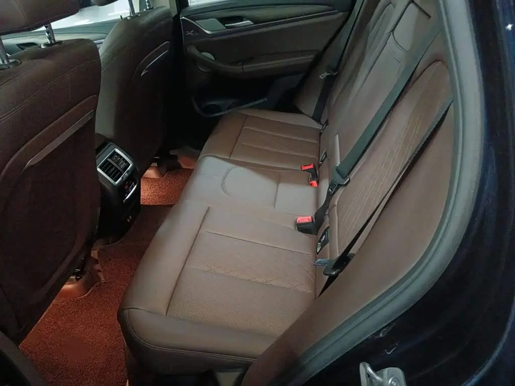 BMW X3 2022 — Şəkil 13/20