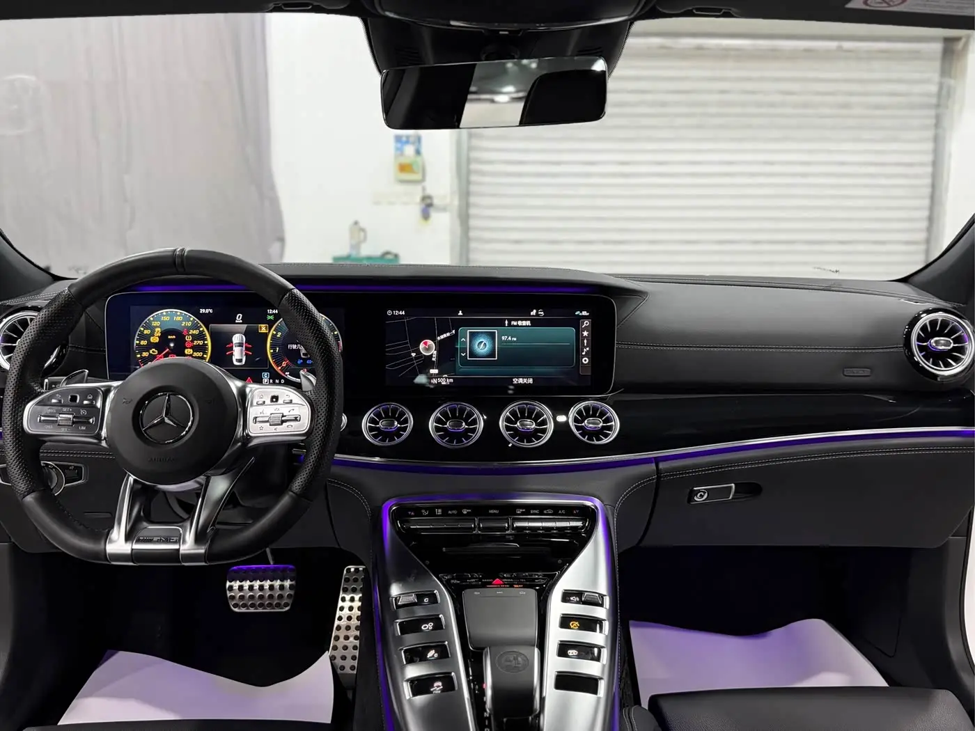 Mercedes-Benz AMG GT 2019 — Photo 13/18