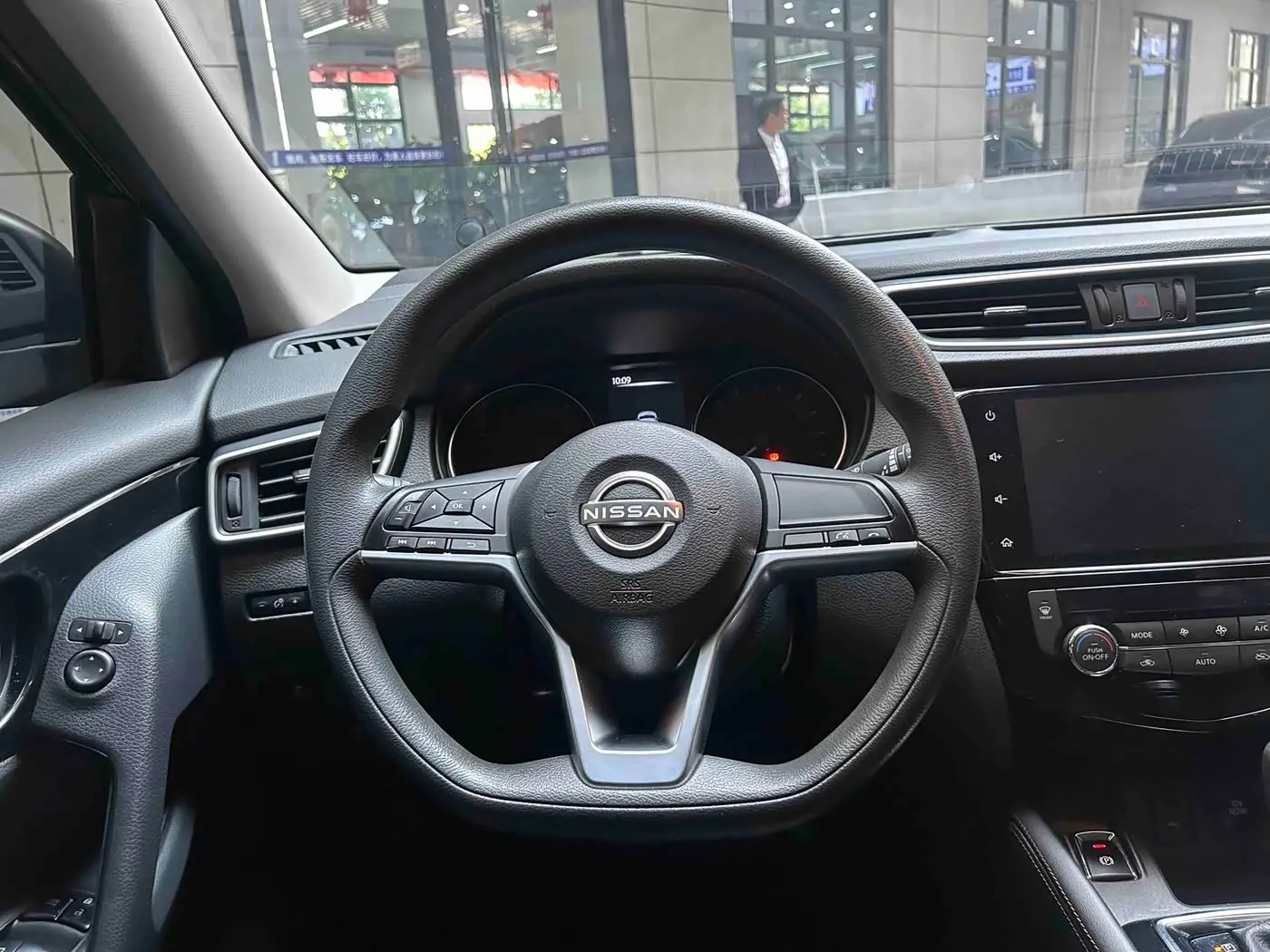 Nissan Qashqai 2023 — Фото 9/20
