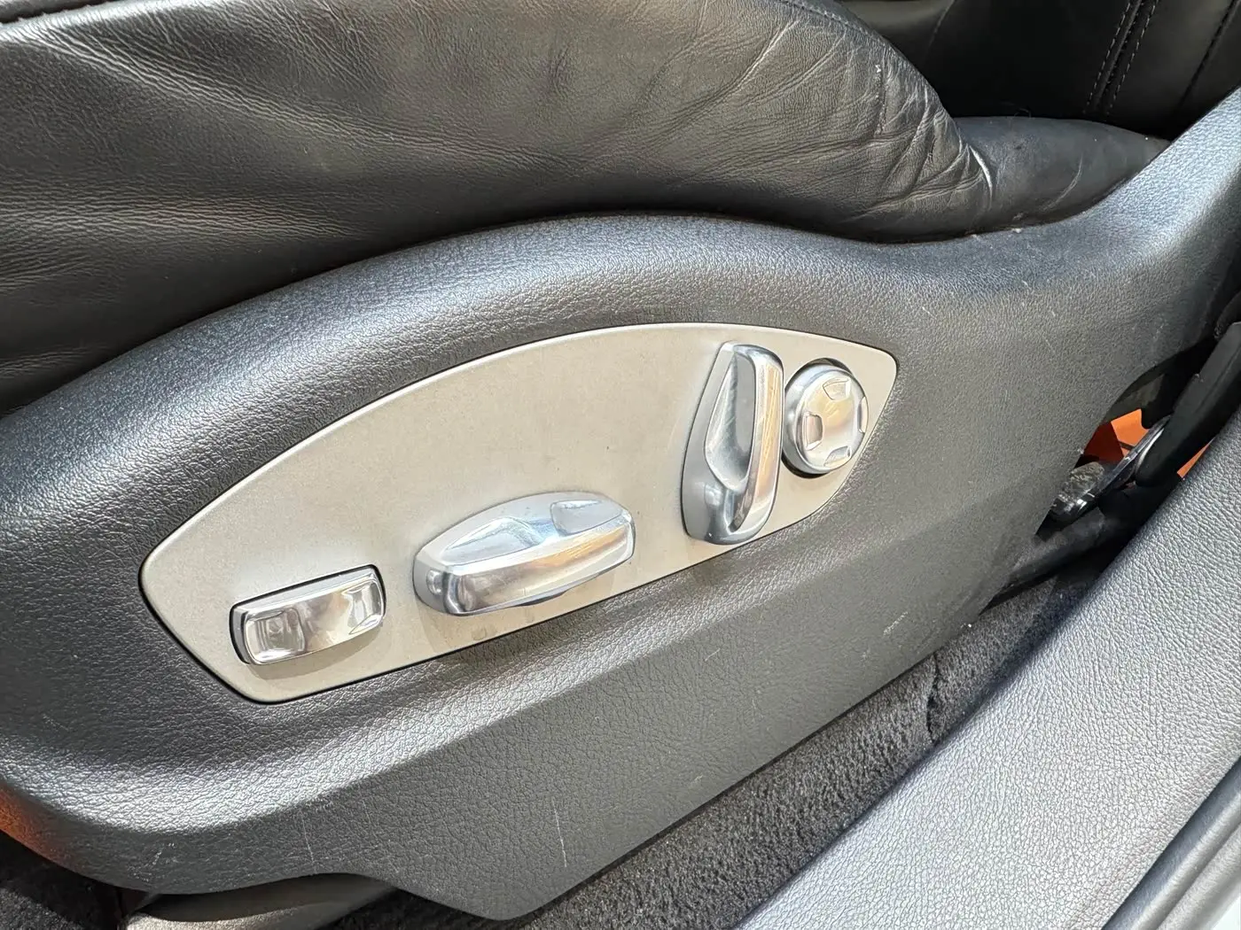 Porsche Cayenne 2012 — Photo 15/20
