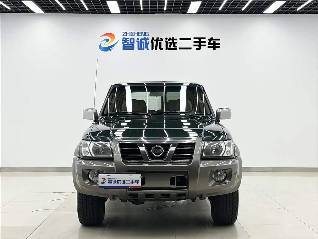Nissan Patrol 2004 — Фото 2/20