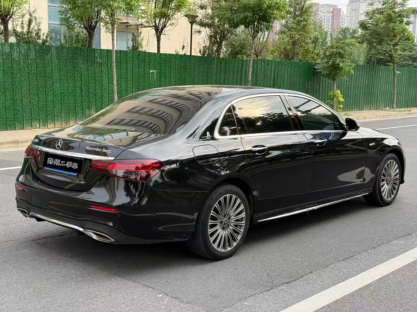 Mercedes-Benz E-Class 2021 — Photo 7/9