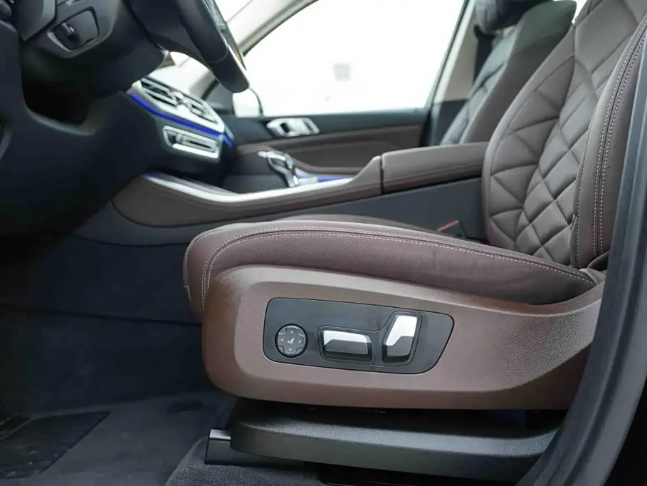 BMW X5 2023 — Photo 13/20