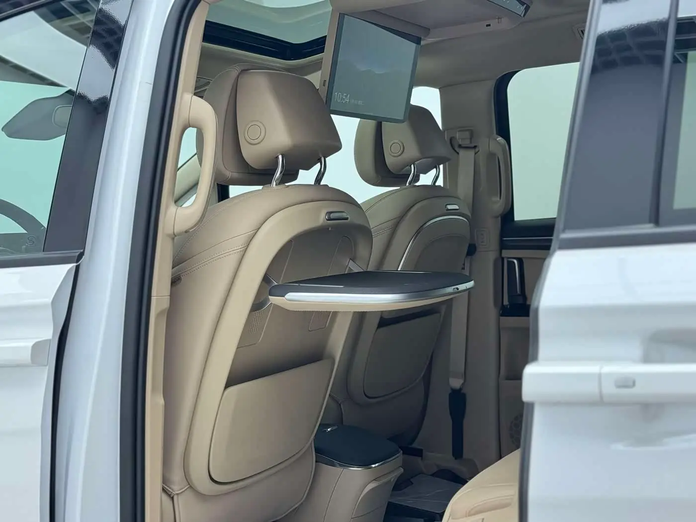 Buick GL8 New Energy 2025 — ფოტო 8/20