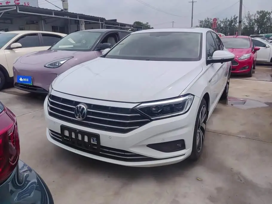 Volkswagen Sagitar 2022 — Photo 2/16