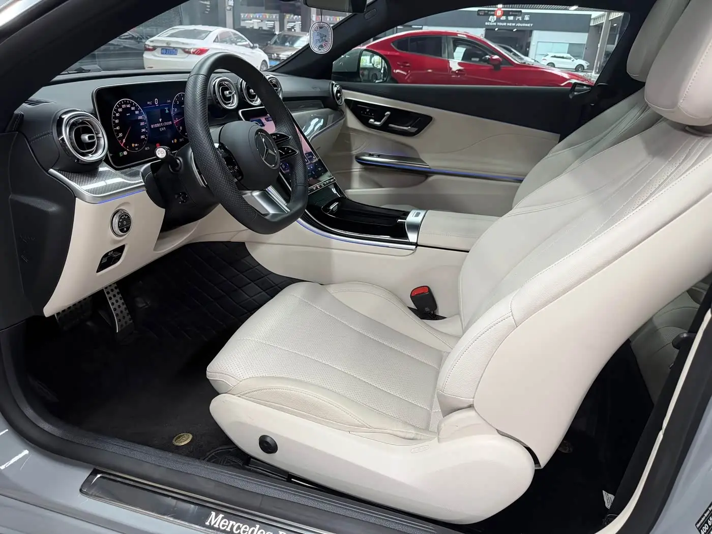 Mercedes-Benz CLE 2025 — Photo 13/19